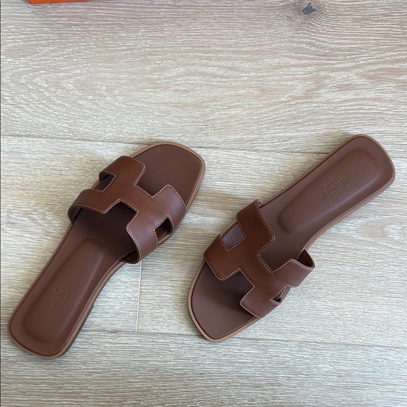 Hermes Brown Oran Sandals - Picture 10 of 13
